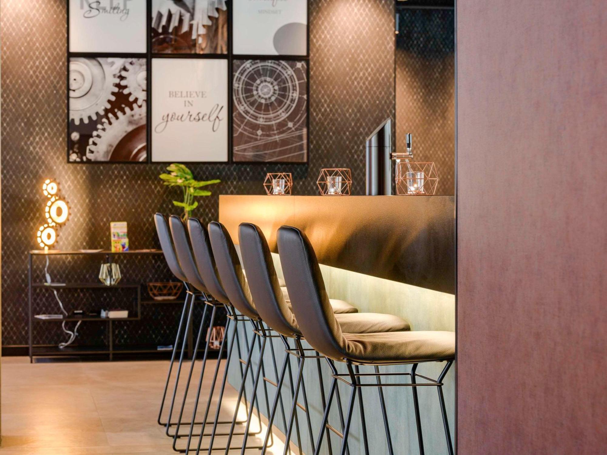 Hotel Ibis Styles FDH Esterno foto