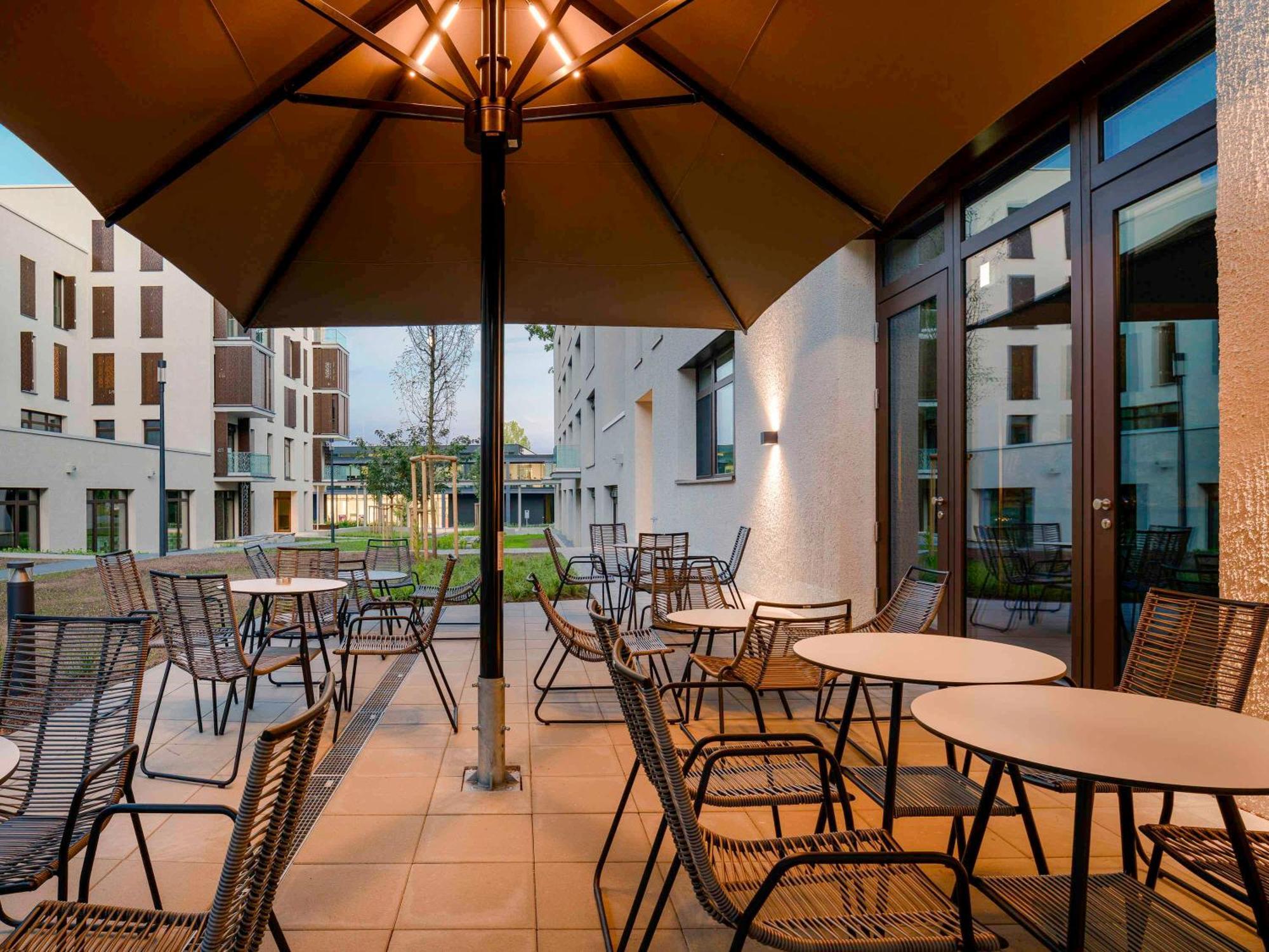 Hotel Ibis Styles FDH Esterno foto