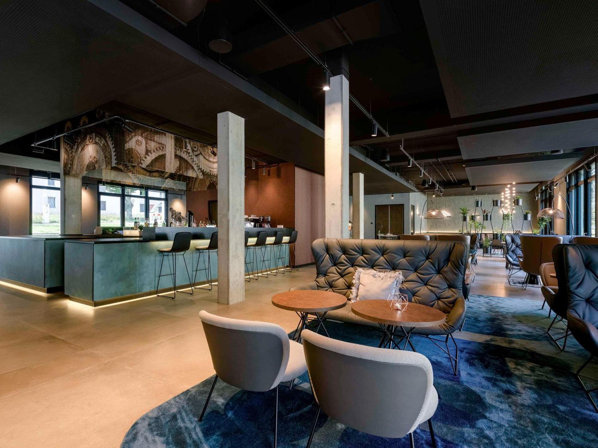 Hotel Ibis Styles FDH Esterno foto