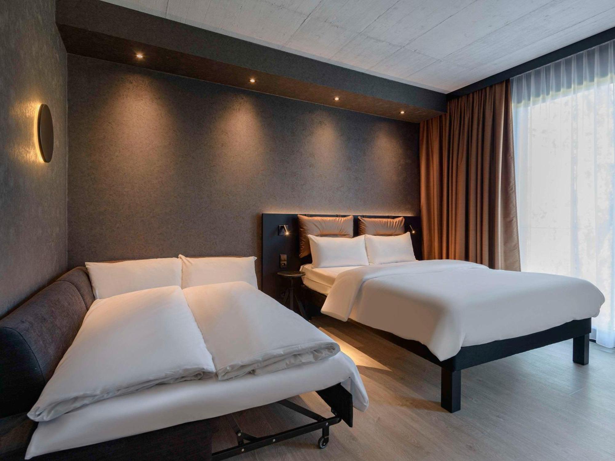 Hotel Ibis Styles FDH Esterno foto