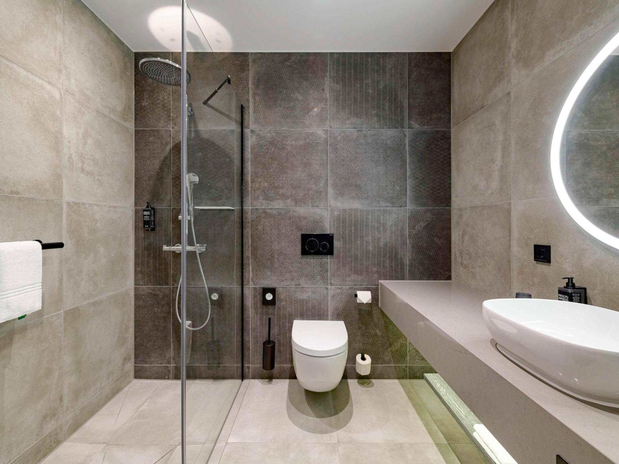Hotel Ibis Styles FDH Esterno foto