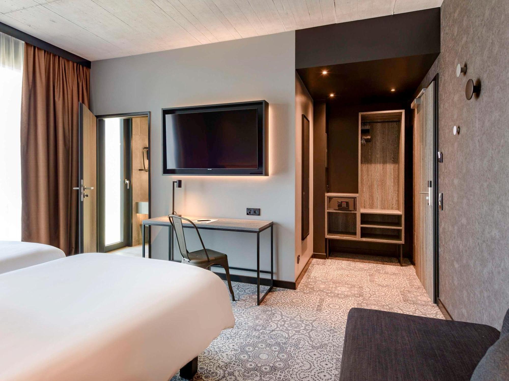 Hotel Ibis Styles FDH Esterno foto