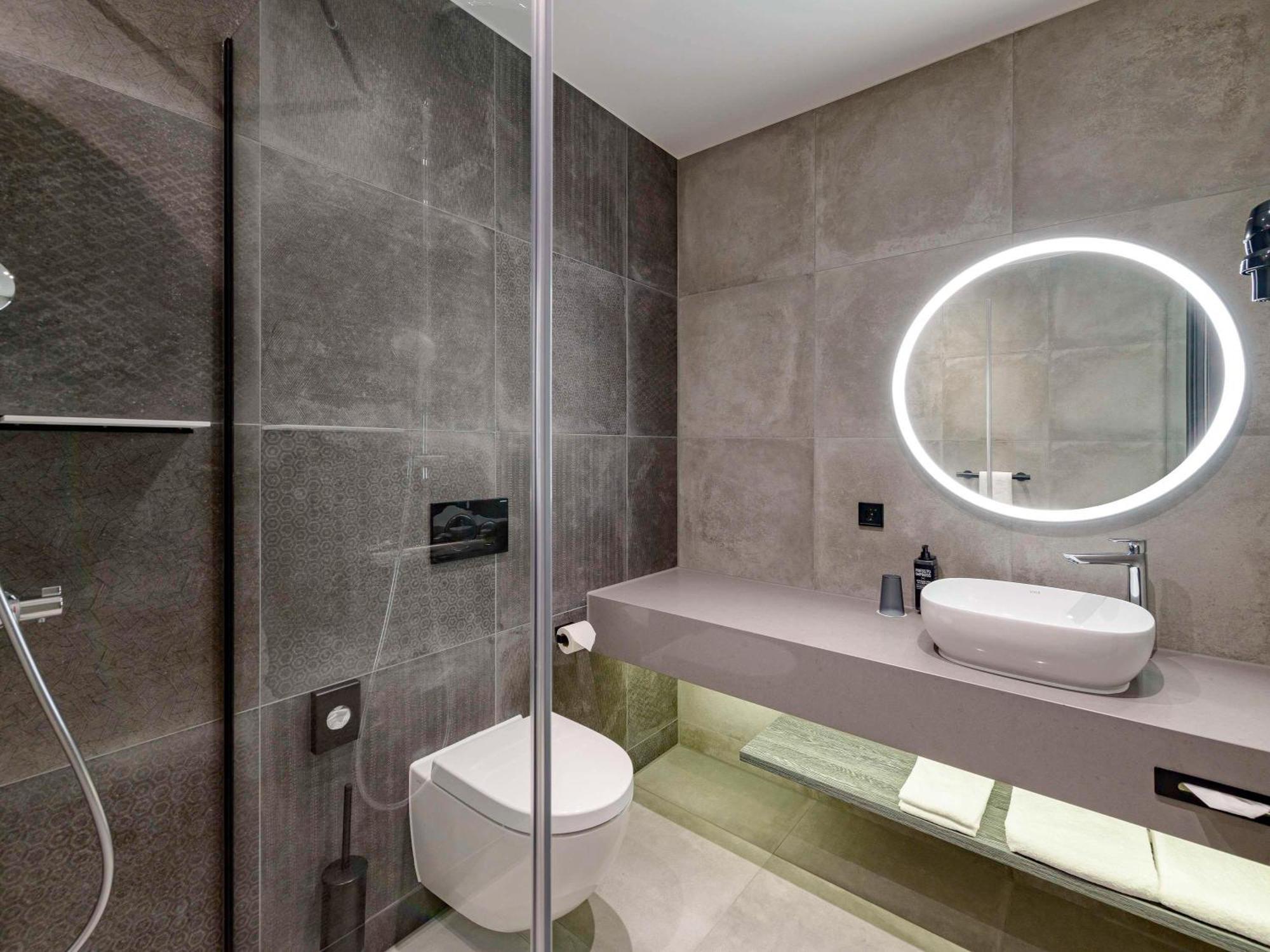 Hotel Ibis Styles FDH Esterno foto